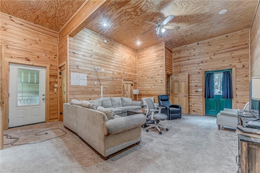 East of White/Pinelog - Residential