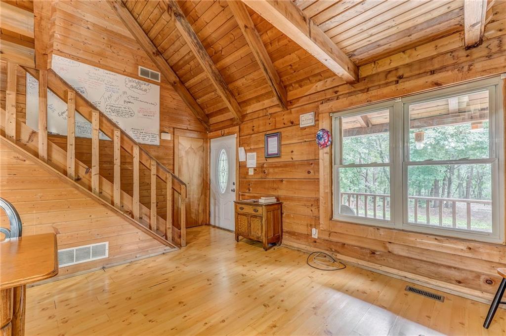 East of White/Pinelog - Residential