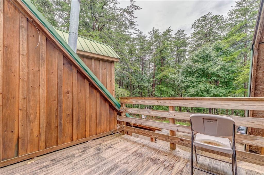 East of White/Pinelog - Residential