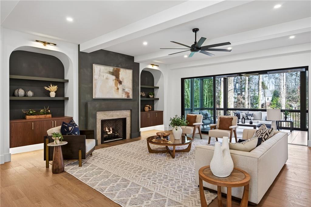 2617 Winding Lane NE