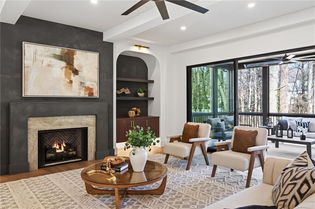 2617 Winding Lane NE