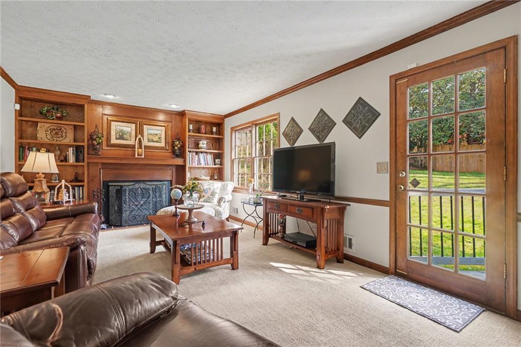 777 Saybrook Circle NW