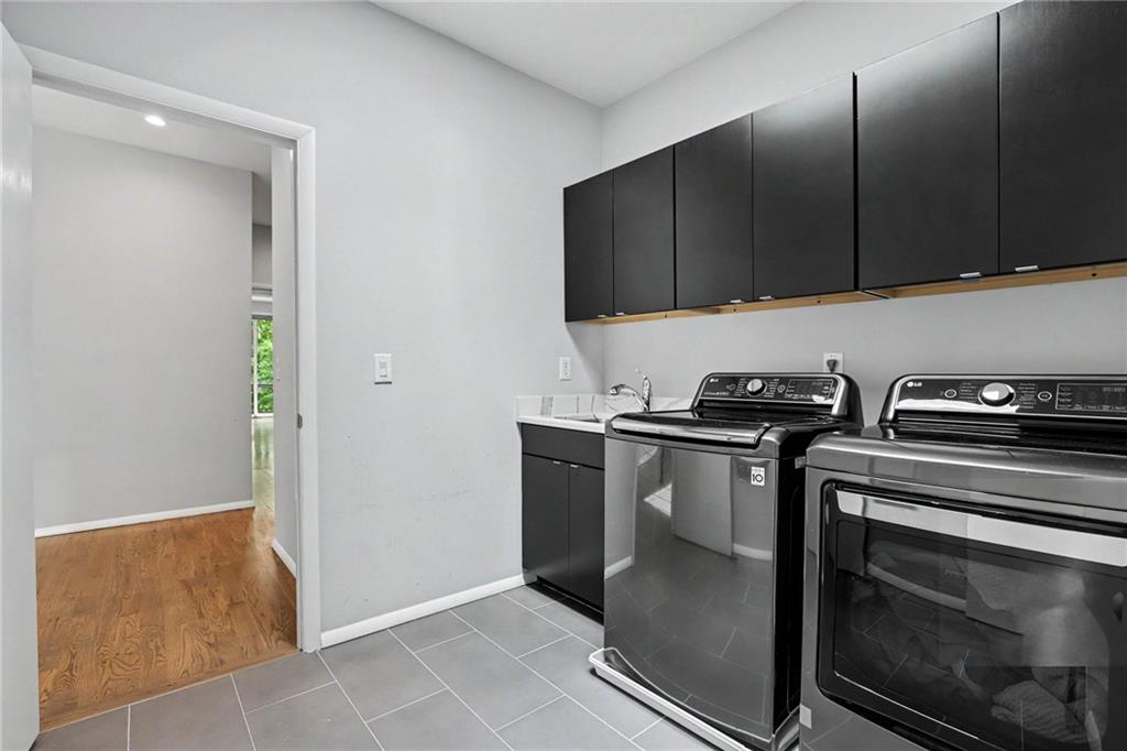 2175 Meadowcliff Dr NE, Atlanta, GA, 30345, USA, 6 Bedrooms Bedrooms, ,7 BathroomsBathrooms,Residential,Active,2175 Meadowcliff Dr NE,7788876