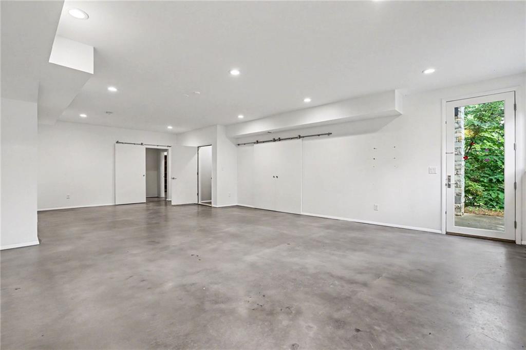 2175 Meadowcliff Dr NE, Atlanta, GA, 30345, USA, 6 Bedrooms Bedrooms, ,7 BathroomsBathrooms,Residential,Active,2175 Meadowcliff Dr NE,7788876
