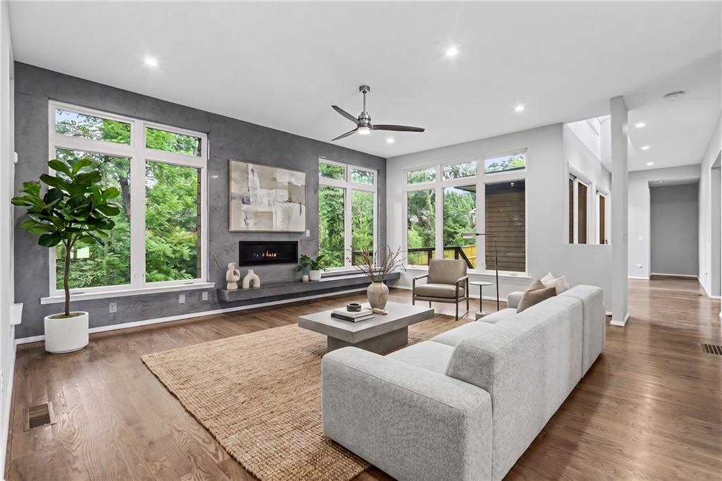 2175 Meadowcliff Dr NE, Atlanta, GA, 30345, USA, 6 Bedrooms Bedrooms, ,7 BathroomsBathrooms,Residential,Active,2175 Meadowcliff Dr NE,7788876