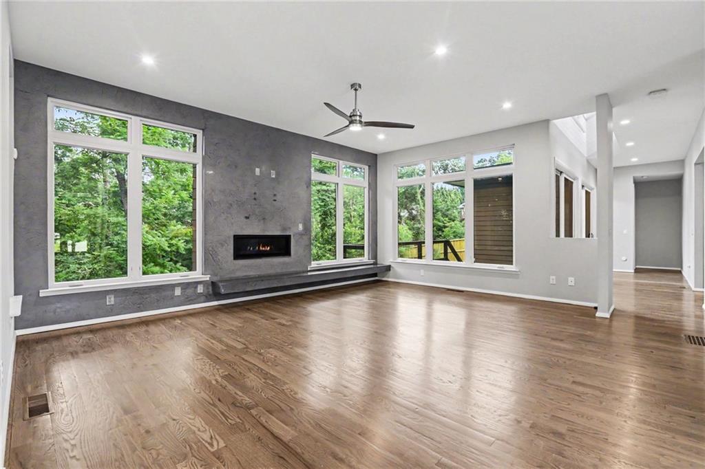 2175 Meadowcliff Dr NE, Atlanta, GA, 30345, USA, 6 Bedrooms Bedrooms, ,7 BathroomsBathrooms,Residential,Active,2175 Meadowcliff Dr NE,7788876