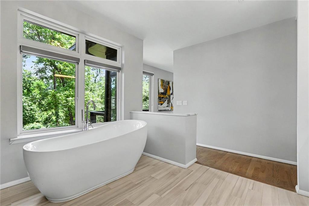 2175 Meadowcliff Dr NE, Atlanta, GA, 30345, USA, 6 Bedrooms Bedrooms, ,7 BathroomsBathrooms,Residential,Active,2175 Meadowcliff Dr NE,7788876