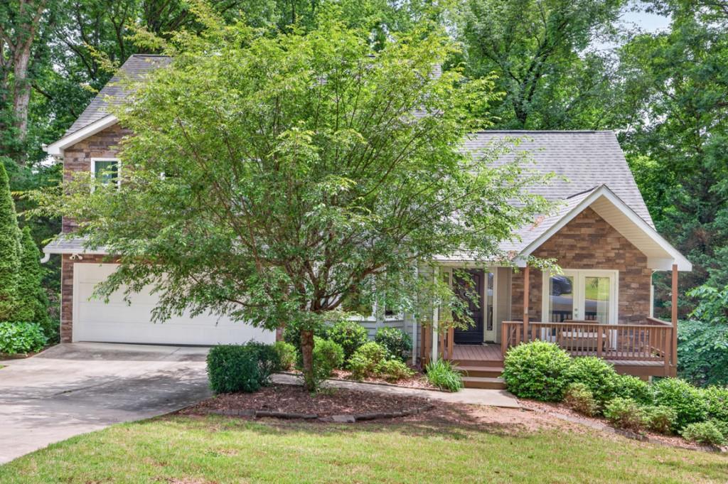 465 Emerald Parkway