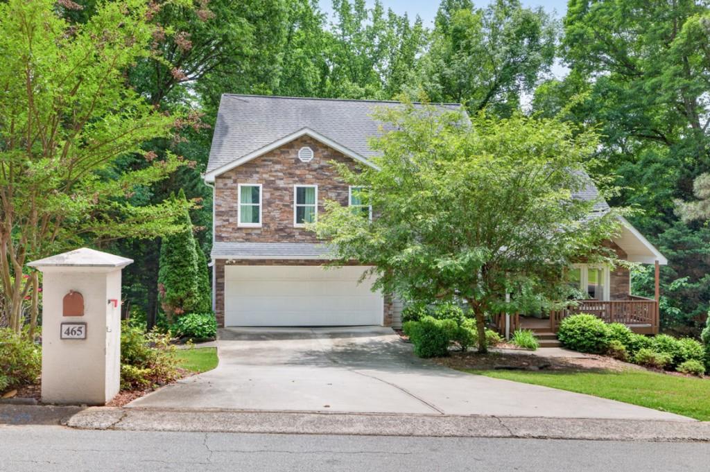 465 Emerald Parkway
