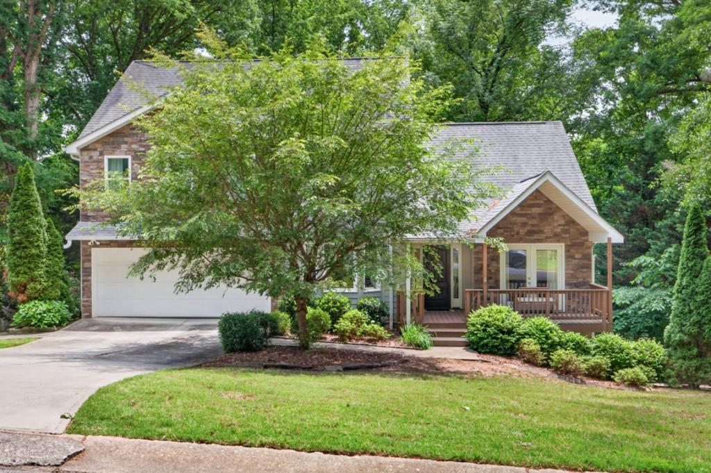 465 Emerald Parkway