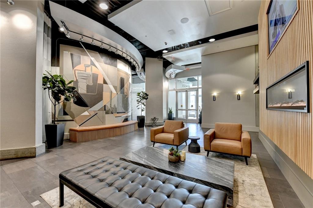 361 17th Street NW 2002