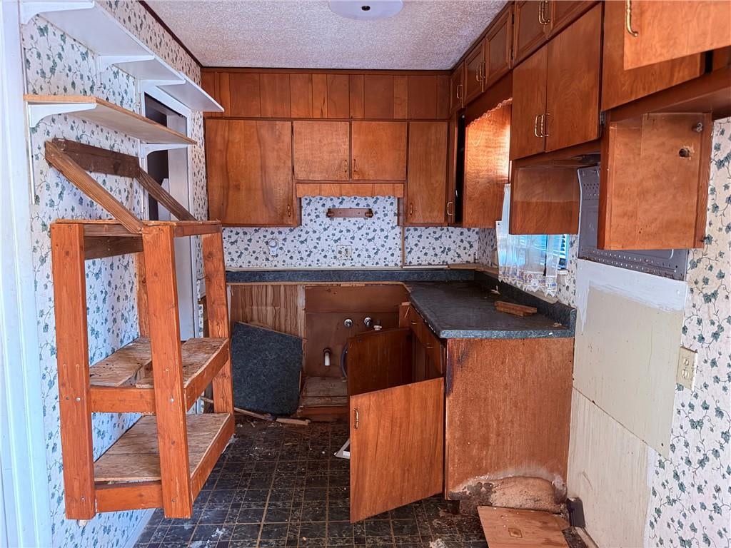 4701 Flat Shoals Road 69B
