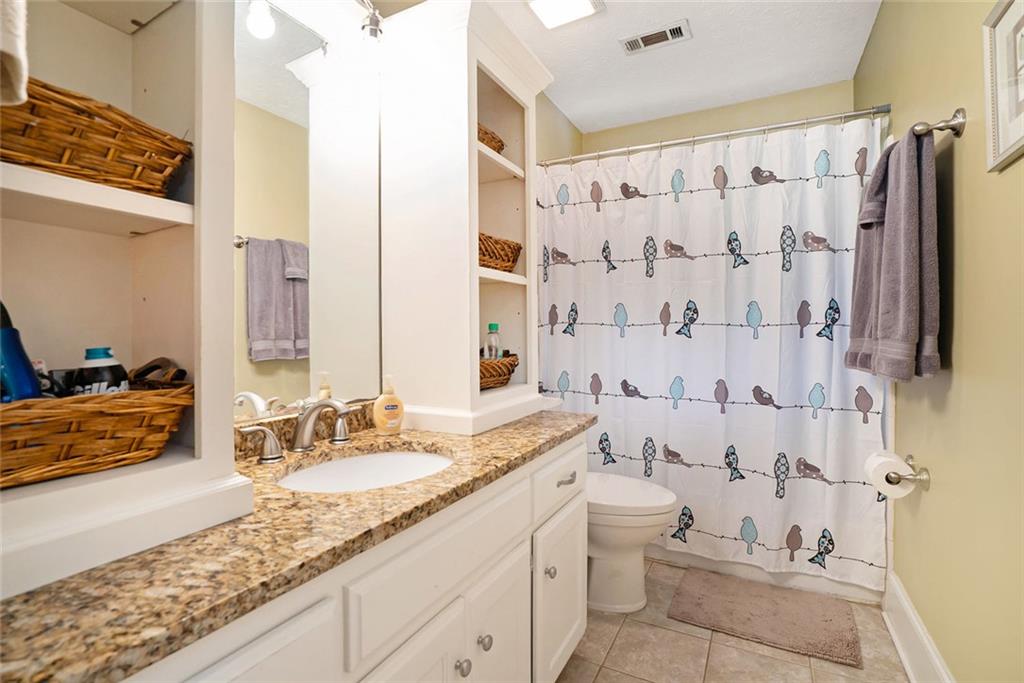 5020 Huntshire Lane, Lilburn, Georgia image 27