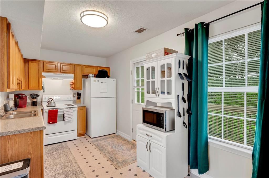 33 Middlebrook Drive, Cartersville, Georgia image 13