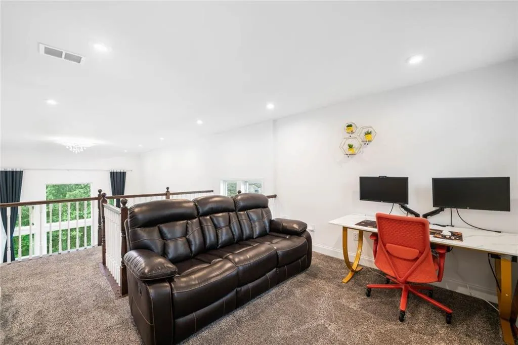 Canton, Georgia 30115, United States, 4 Bedrooms Bedrooms, ,4 BathroomsBathrooms,Residential,Active,138668