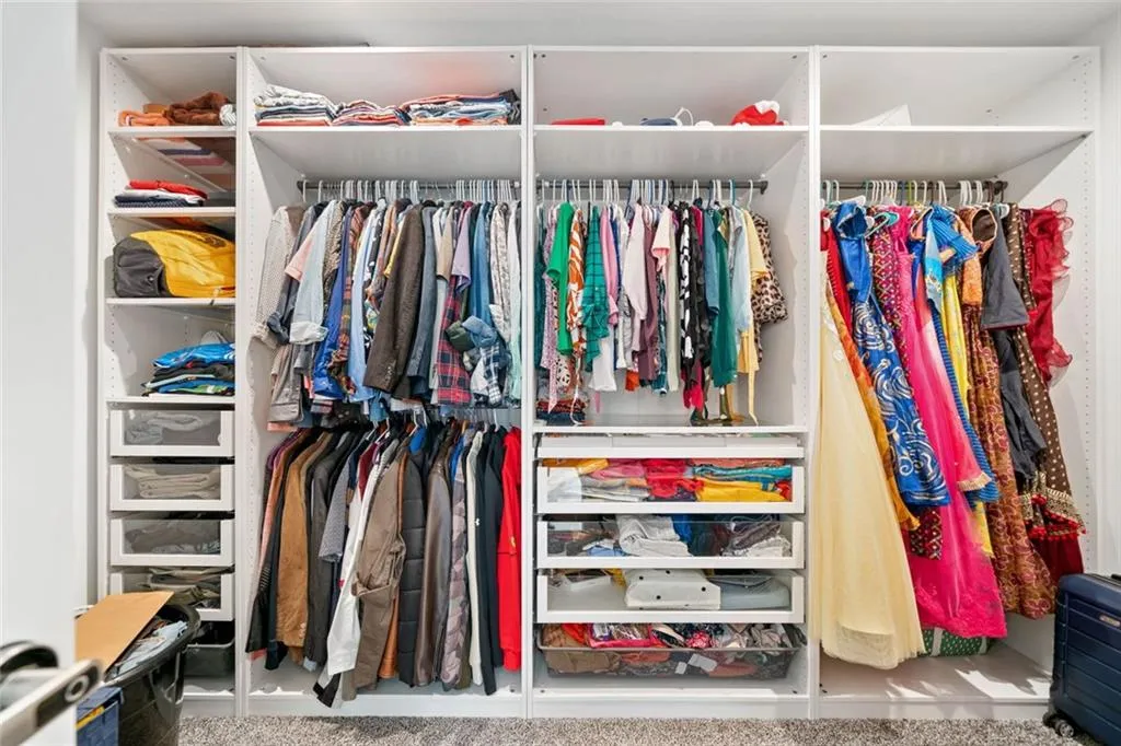 Canton, Georgia 30115, United States, 4 Bedrooms Bedrooms, ,4 BathroomsBathrooms,Residential,Active,138668