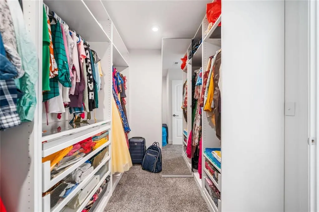 Canton, Georgia 30115, United States, 4 Bedrooms Bedrooms, ,4 BathroomsBathrooms,Residential,Active,138668