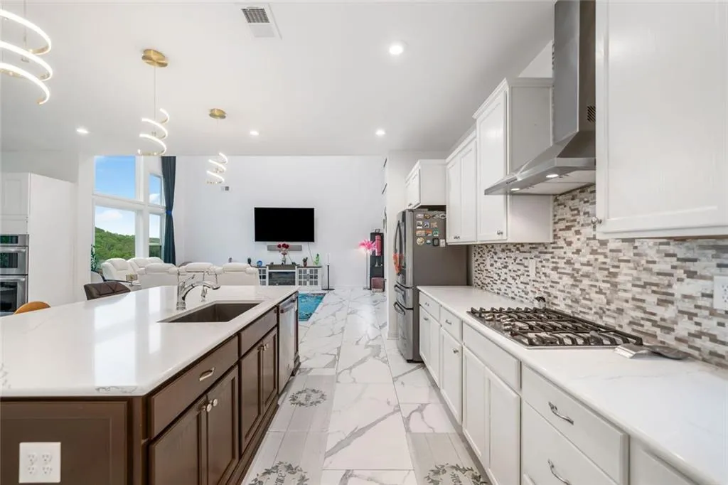 Canton, Georgia 30115, United States, 4 Bedrooms Bedrooms, ,4 BathroomsBathrooms,Residential,Active,138668