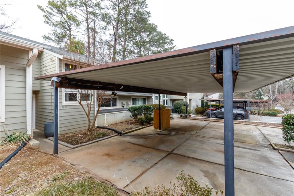 1930 Variations Drive NE