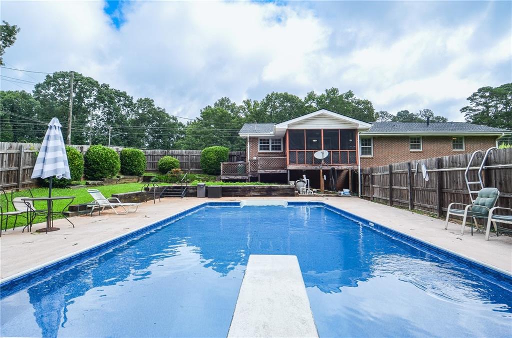 879 Old Tucker Road