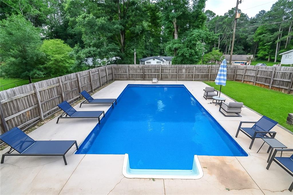 879 Old Tucker Road