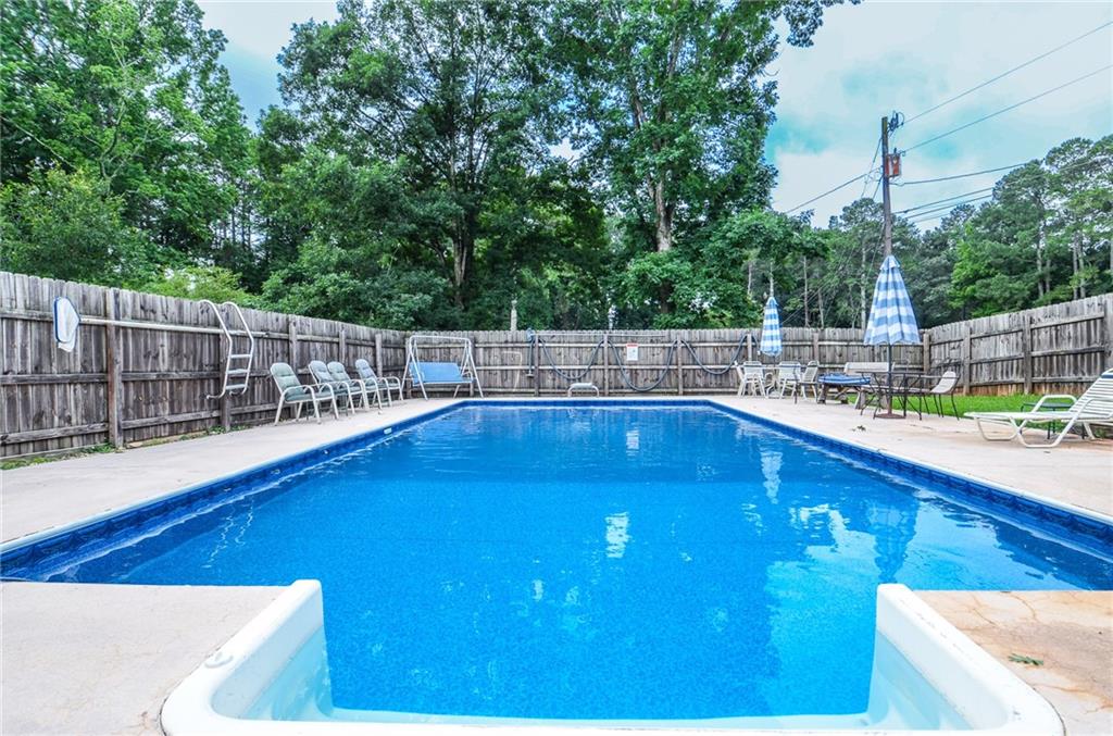 879 Old Tucker Road