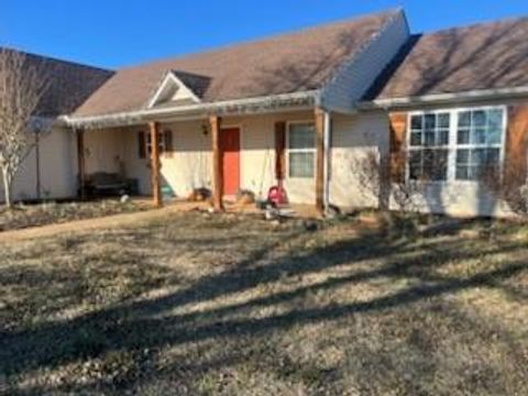 Homes For Sale - 416 Corbin Court<br/> Statham, GA 30666