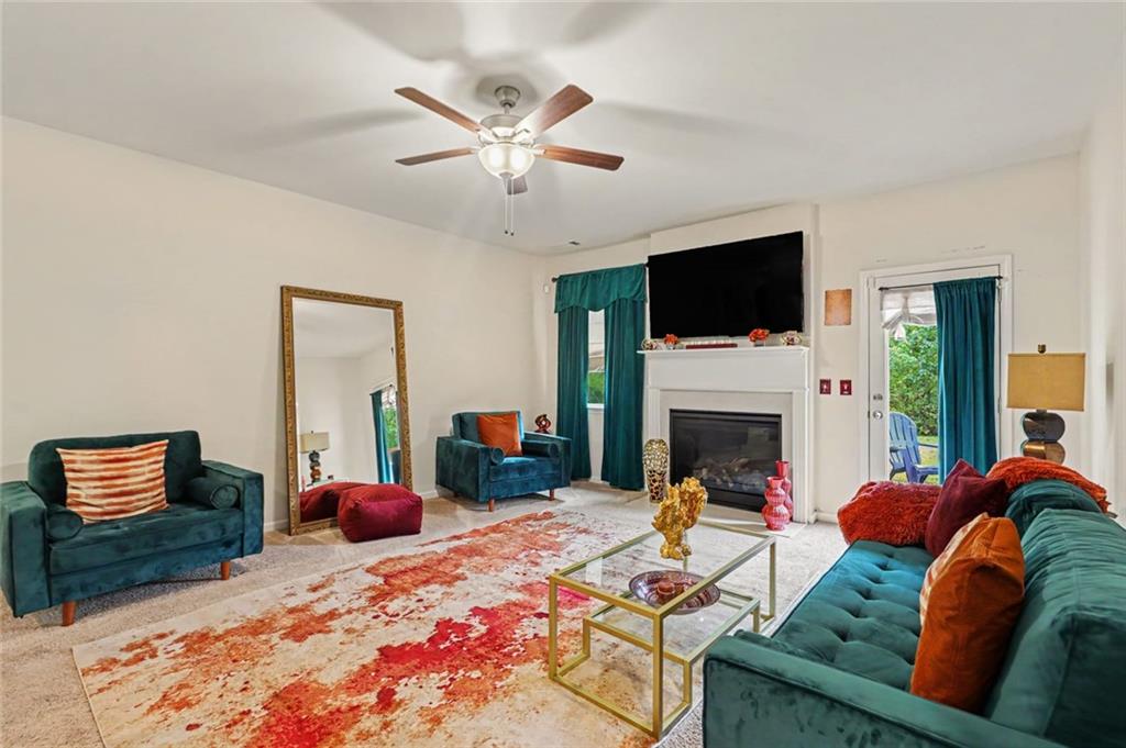 7988 Dawson Lane