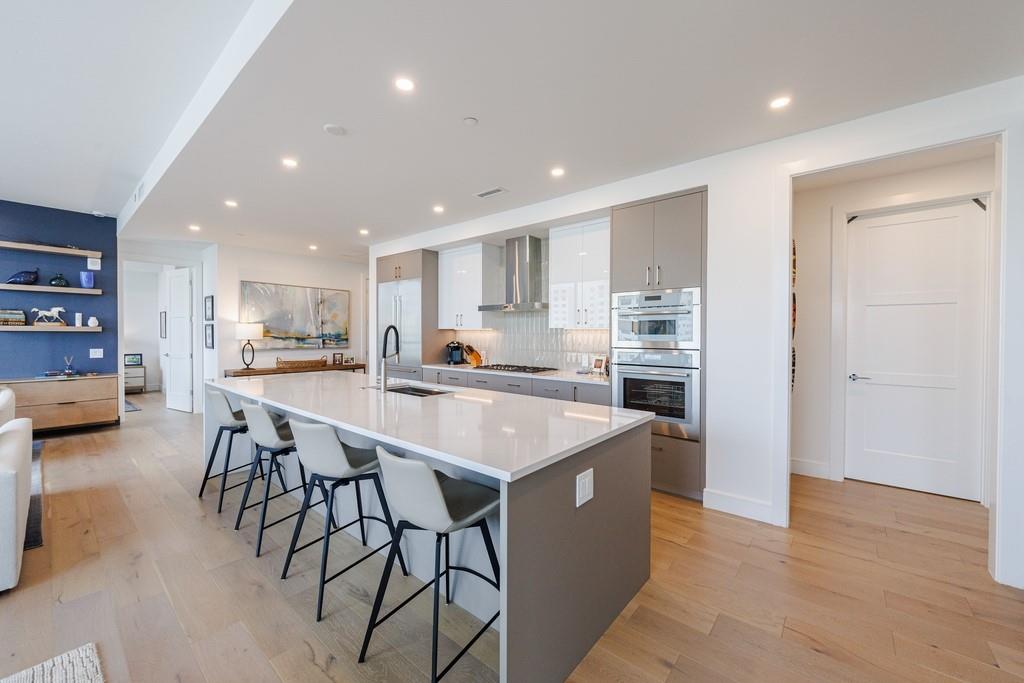 2425 Peachtree Road NE 1401