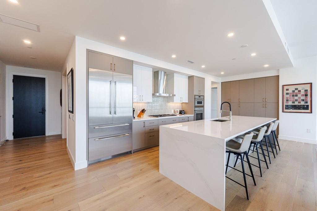 2425 Peachtree Road NE 1401