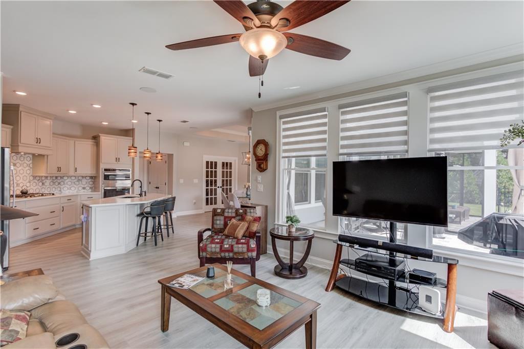 3492 Fishpond Circle