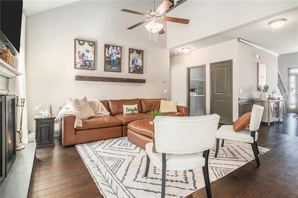 5531 WOODSTREAM Court
