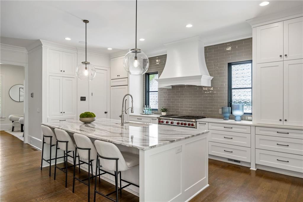 2623 Green Meadows Lane NE