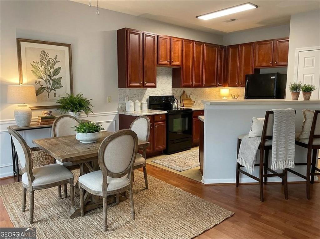 2555 Flat Shoals Road 1703