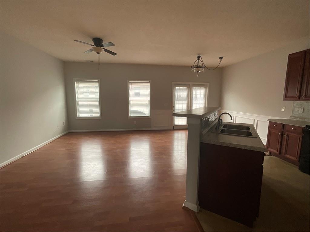 2555 Flat Shoals Road 1703