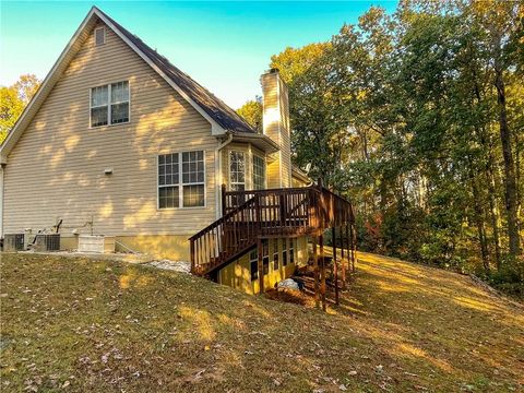 A home in Dawsonville