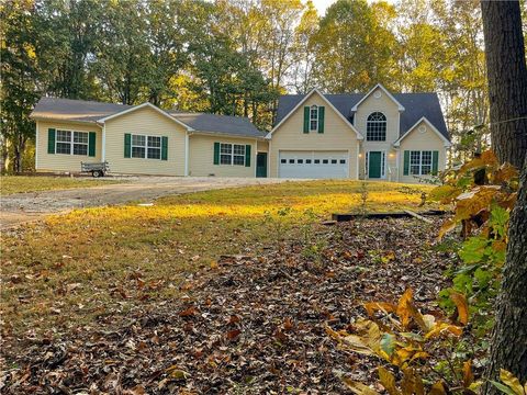 A home in Dawsonville