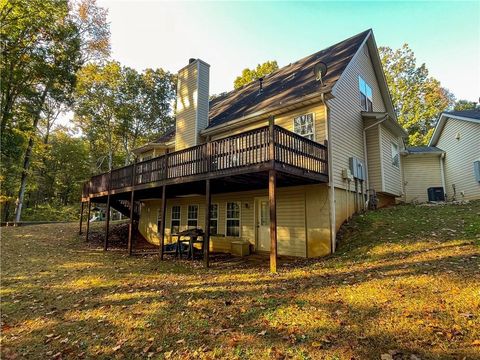 A home in Dawsonville