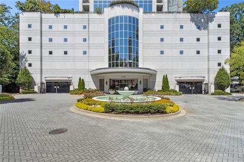 Photo of 2828 Peachtree Road NE #802, Atlanta, GA 30305 (MLS # 7713442)