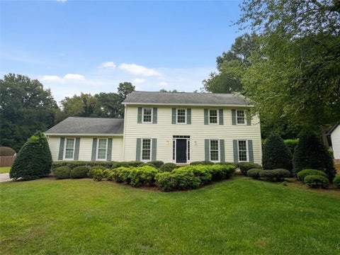 Homes For Sale - 7499 Saybrook Trail<br/> Jonesboro, GA 30236