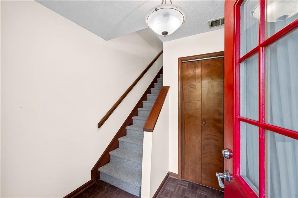 568 Stratford Green
