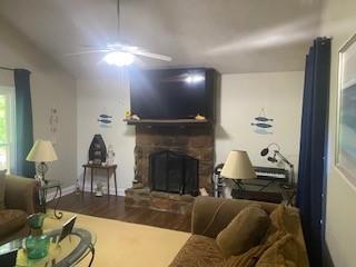 6701 Knollwood Circle