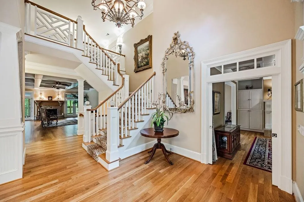 Canton, Georgia 30115, United States, 5 Bedrooms Bedrooms, ,6 BathroomsBathrooms,Residential,Active,126820