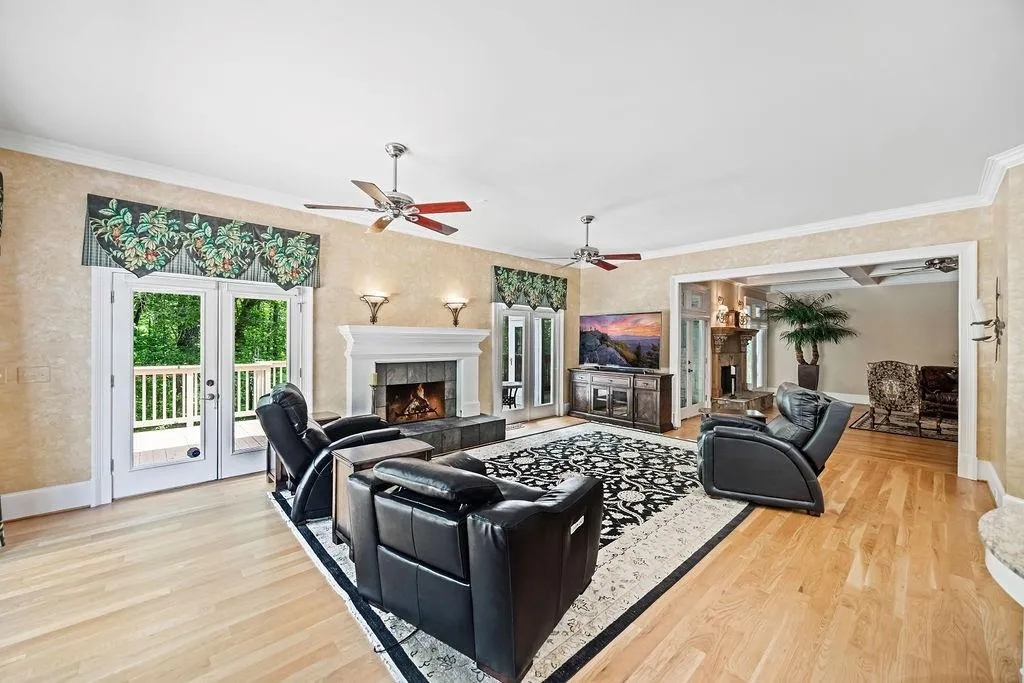 Canton, Georgia 30115, United States, 5 Bedrooms Bedrooms, ,6 BathroomsBathrooms,Residential,Active,126820