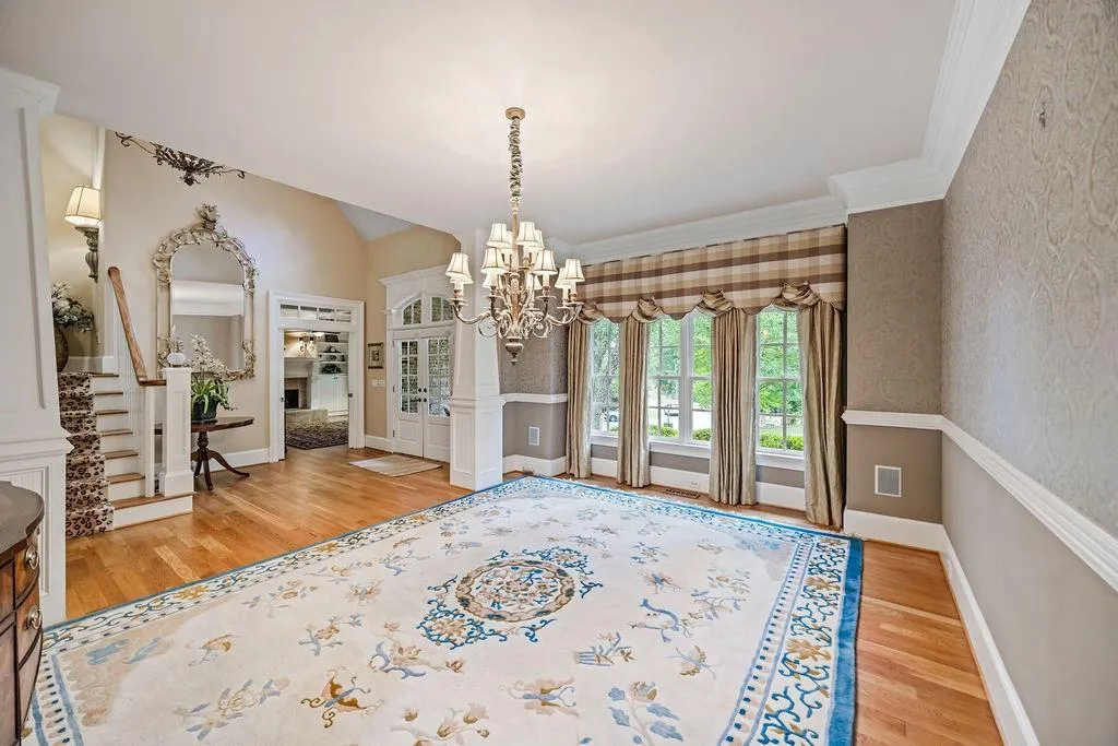 Canton, Georgia 30115, United States, 5 Bedrooms Bedrooms, ,6 BathroomsBathrooms,Residential,Active,126820