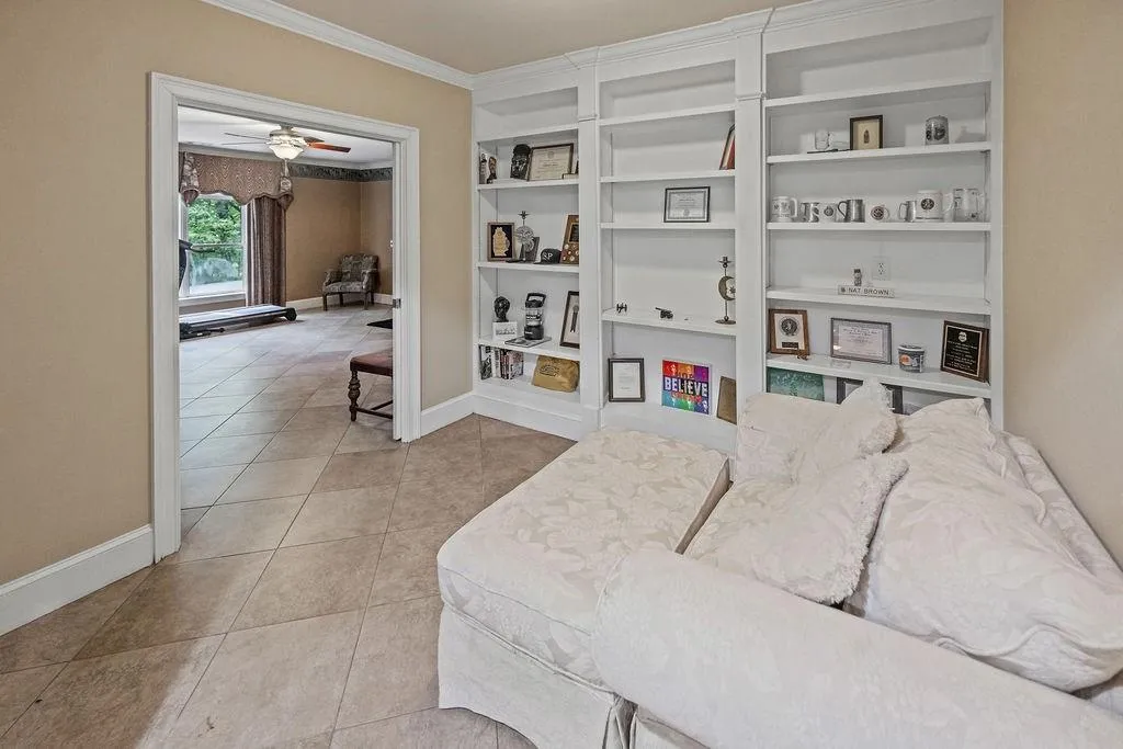 Canton, Georgia 30115, United States, 5 Bedrooms Bedrooms, ,6 BathroomsBathrooms,Residential,Active,126820