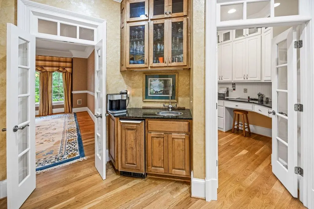 Canton, Georgia 30115, United States, 5 Bedrooms Bedrooms, ,6 BathroomsBathrooms,Residential,Active,126820