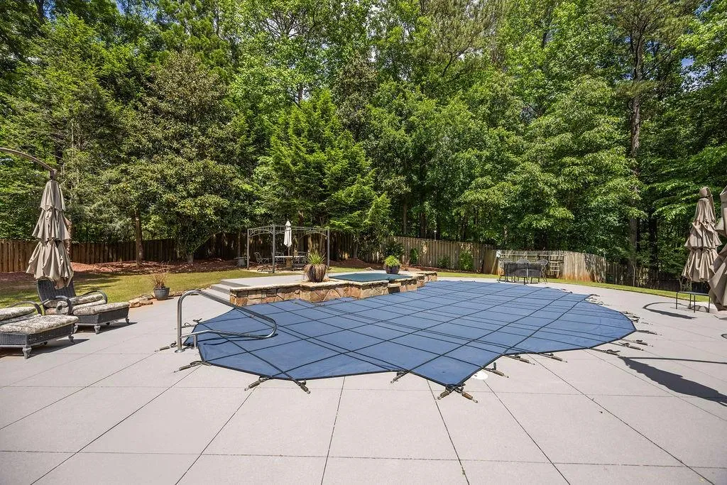 Canton, Georgia 30115, United States, 5 Bedrooms Bedrooms, ,6 BathroomsBathrooms,Residential,Active,126820