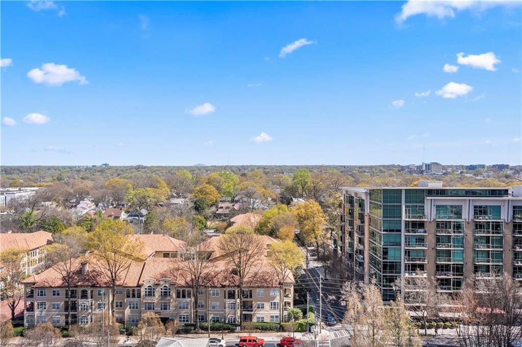 923 Peachtree Street NE 1136