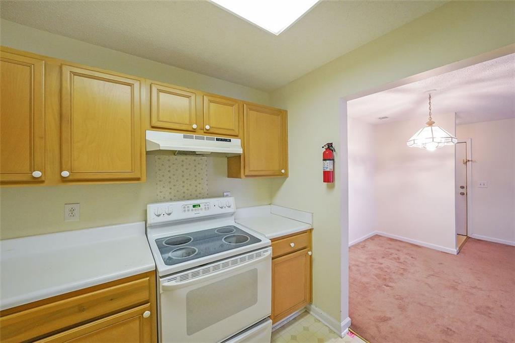 Northlake Manor - Residential